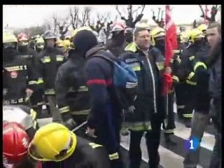 Manifestation suite à privatisation des pompiers espagnols