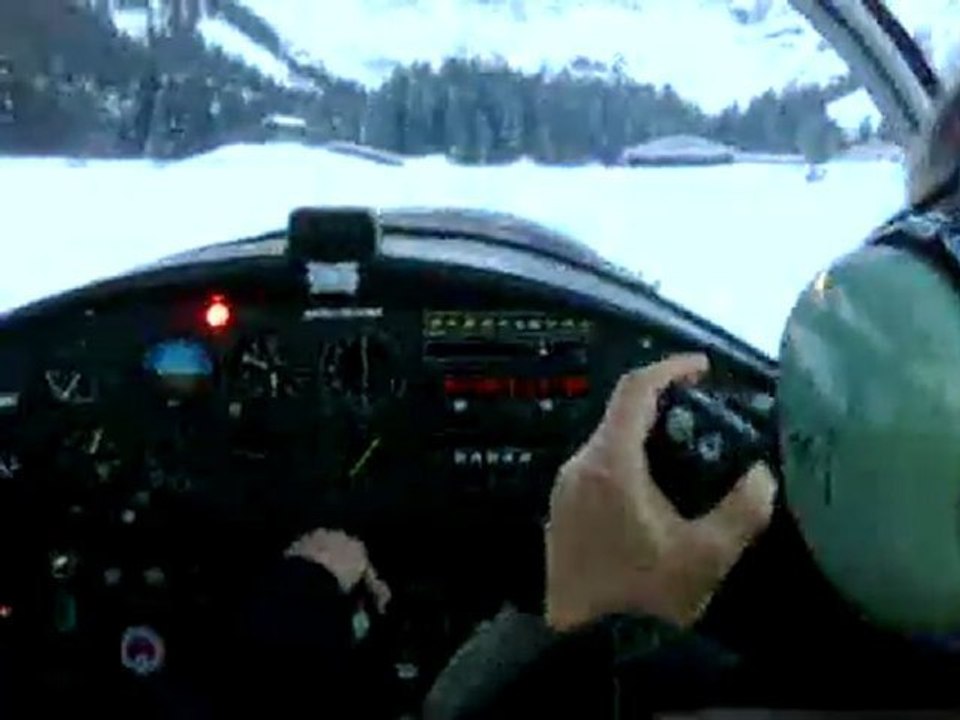 Approche finale et atterissage à Megève