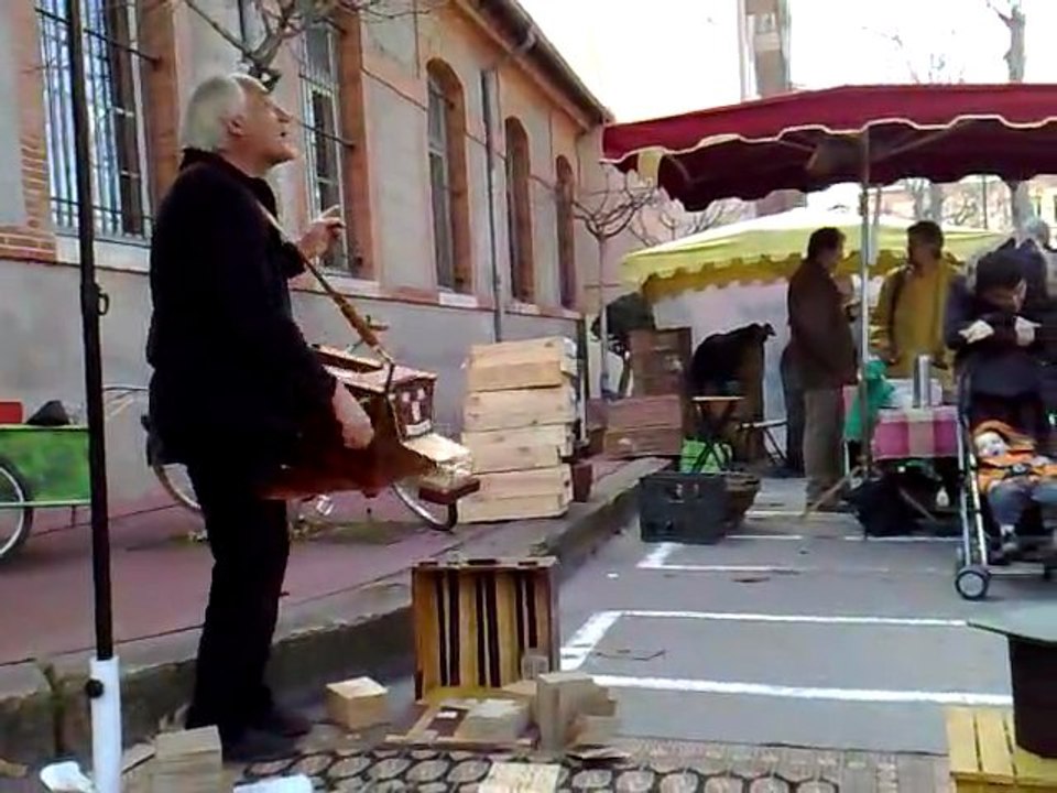 MR NOSTA " conteur d'orgue de barbarie" à  st aubin 5