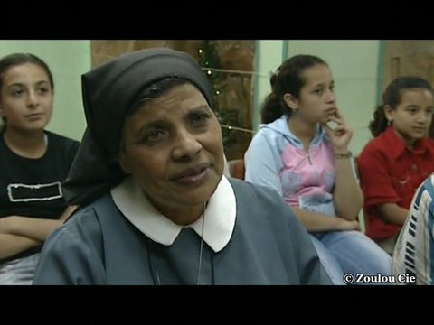 Soeur Sara : sur les pas de soeur Emmanuelle