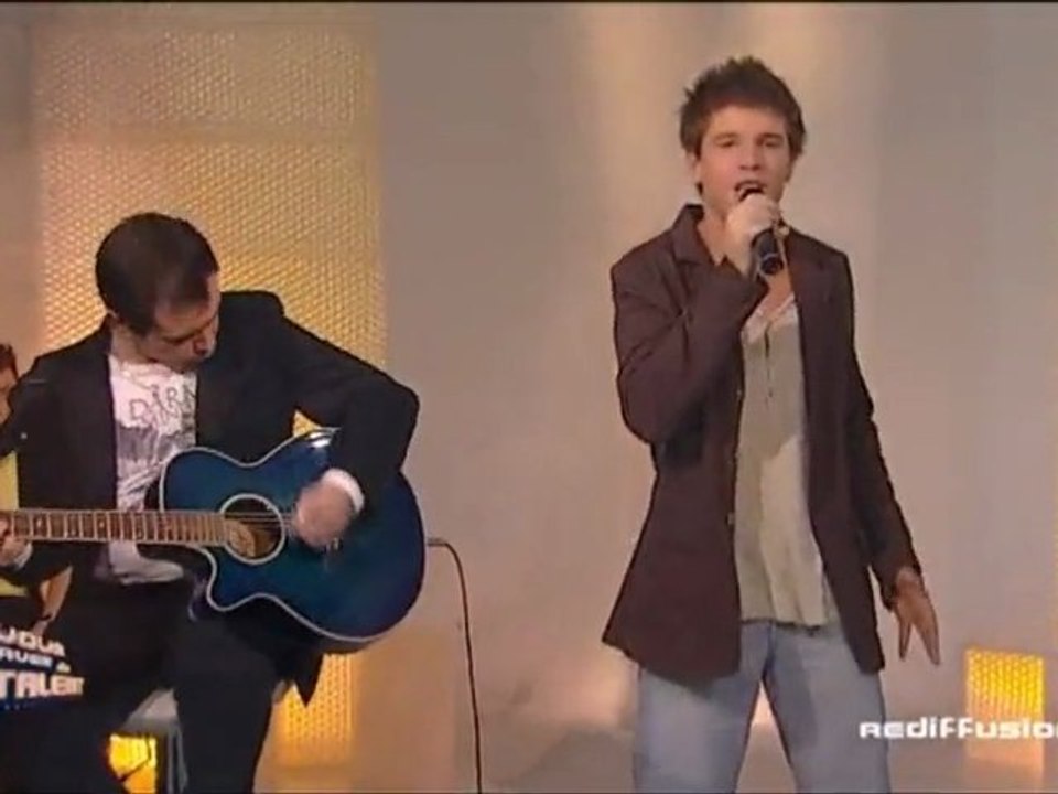 "J'y crois encore" de Lara Fabian chanté par Alexandre