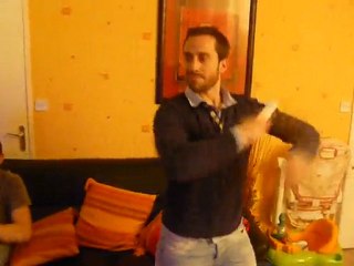 nicolas aime danser