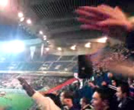 PSG - Lorient : Echange virage Auteuil & Kop Of Boulogne