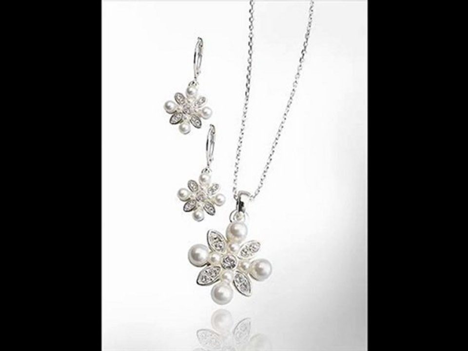 Joyas Yanbal. Collar Flor de Amor para mujeres