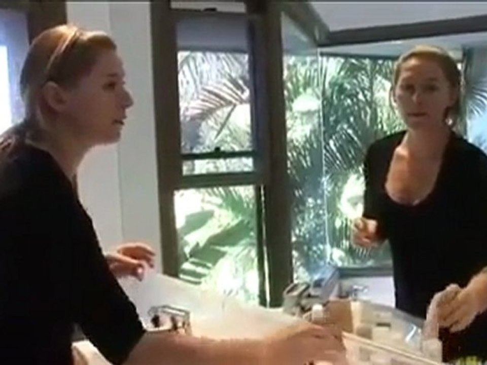 How To Apply Soothing Couperose And Purifying Blemish Gels