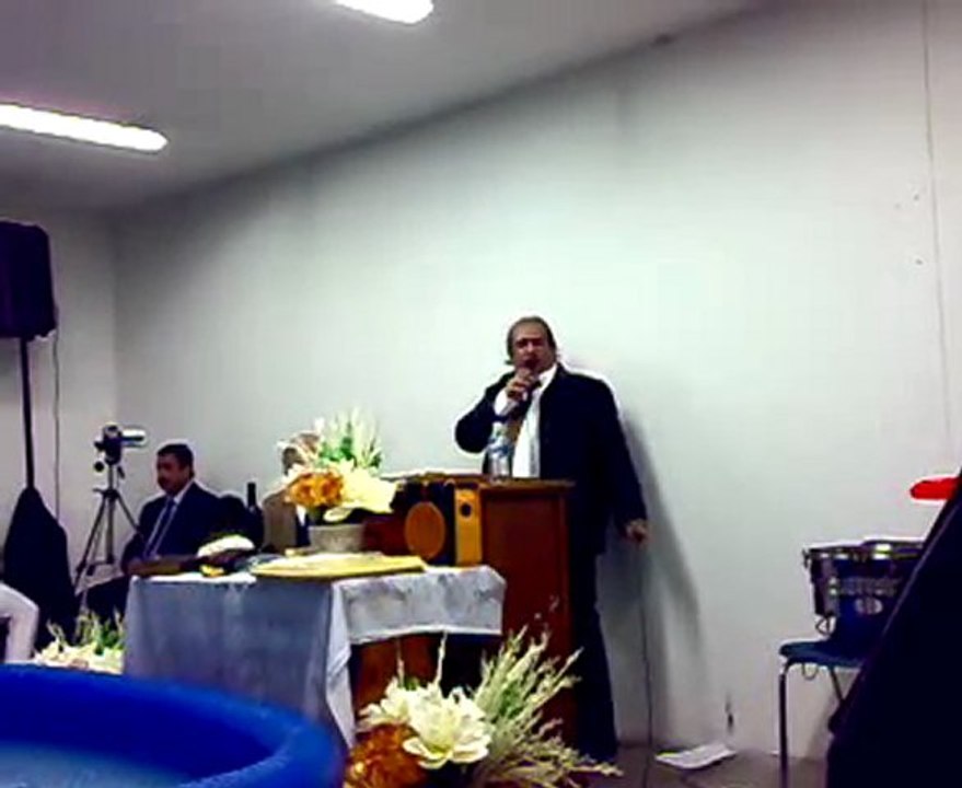 hermano cordobes de visita en la iglesia de bayonna par 2