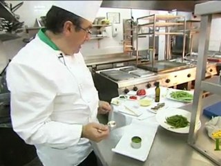 Ensalada de Vainas verdes con salsa y lomitos de Chicharro