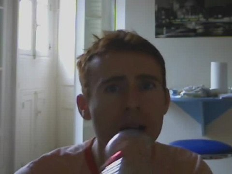 Wiwi égratigne J'aime les petites femmes