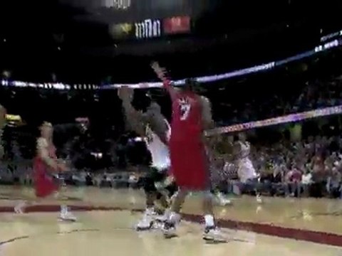 Shaq looks like the Shaquille O'Neal of old on this spin mov