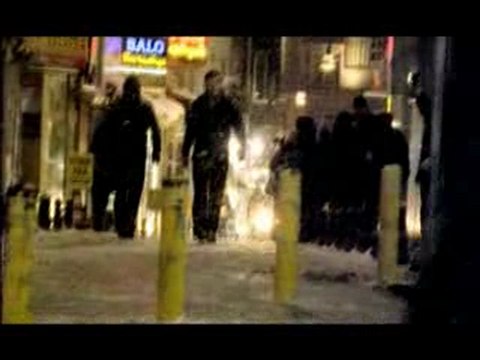 İzzet YILDIZHAN Kızıl Mavi Klibi