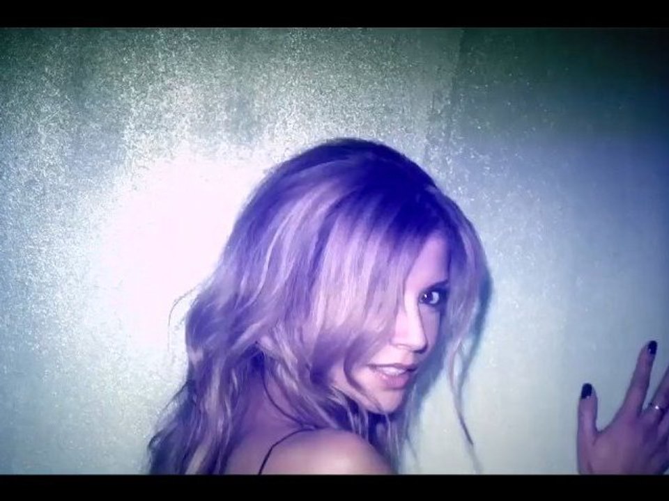 Najoua Belyzel "Ma Sainte Nitouche" Clip Officiel HD