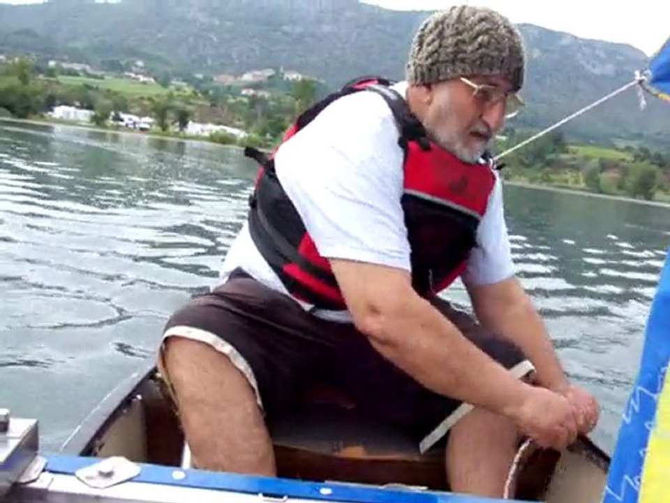 canoë à voile canoe sailing