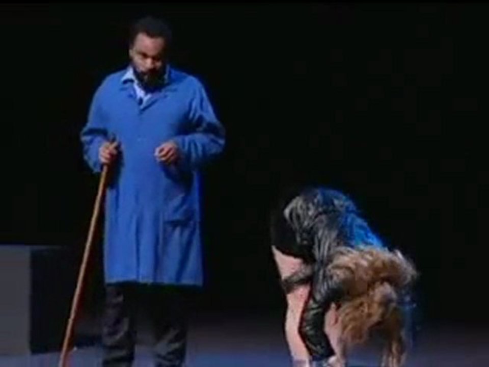 2010:  Dieudonné Le Régisseur Best of Sketch  .