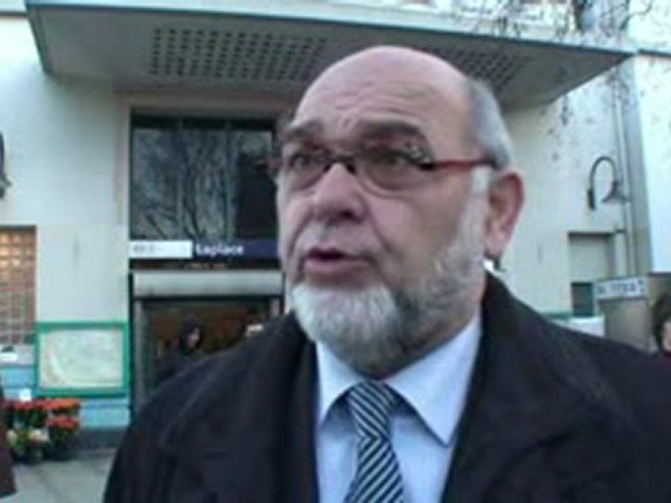 Robert HUE à Arcueil