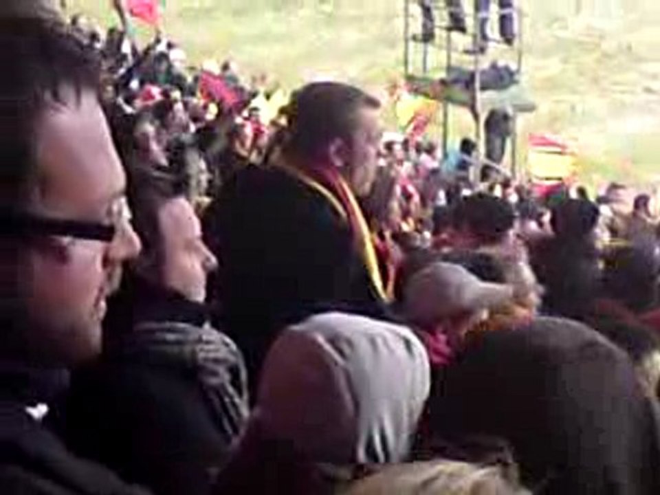 Lens Marseille => Brandao c'est une salope