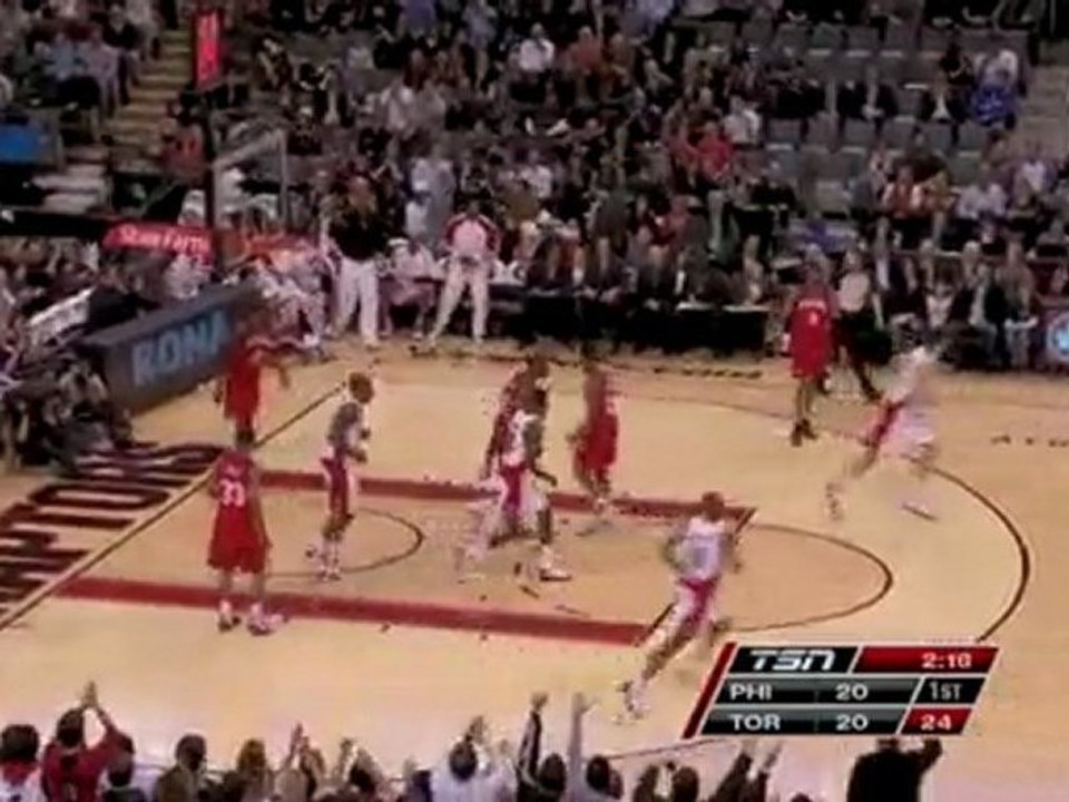 Jose Calderon hits a cutting Sonny Weems for the alley-oop.