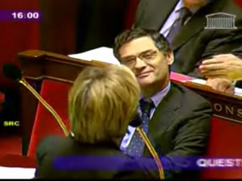 Pécresse intérpellée à l'assemblée sur la cité-U d'Antony