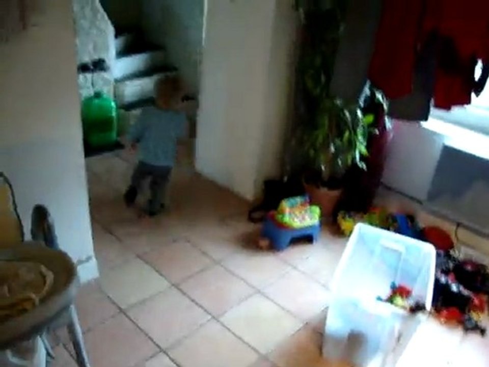 MOV02042