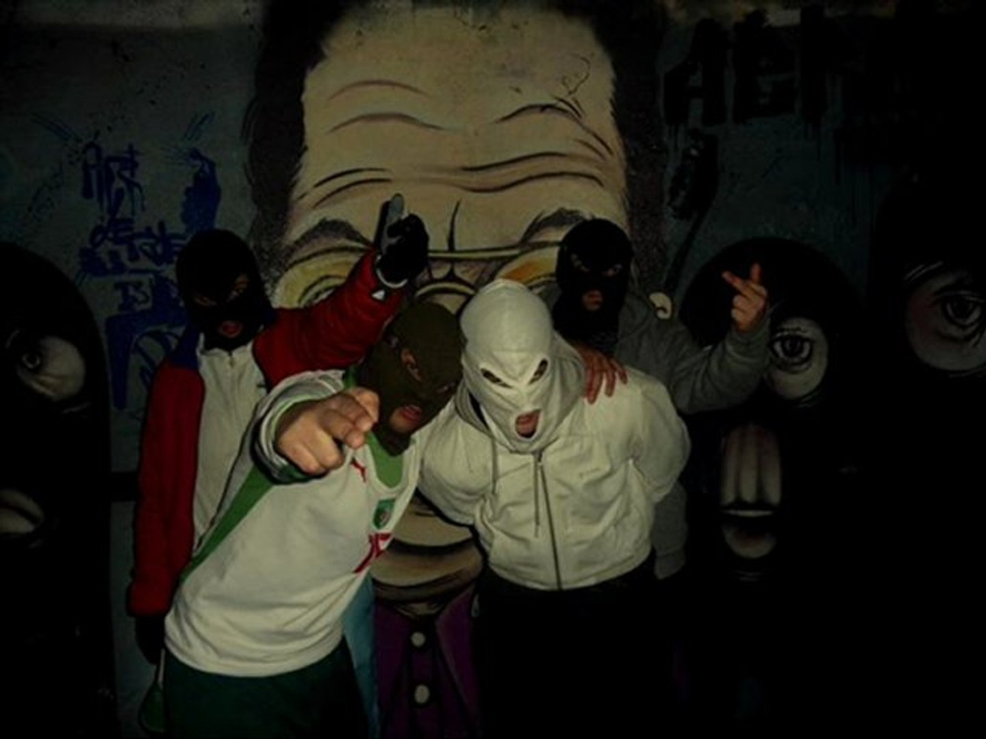 PROFIL BAS FEAT TEUCHILAND - ON DEBARQUE