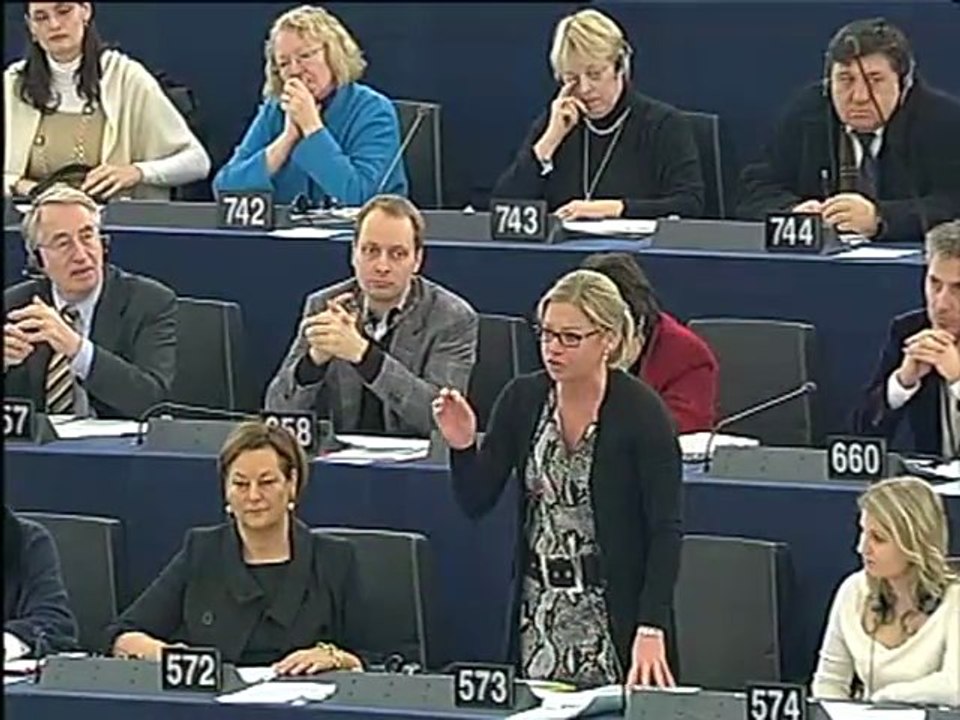 Jeanine Hennis-Plasschaert on Voting time