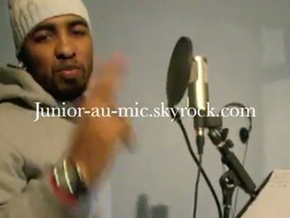 JUNIOR-AU-MIC MOTHER FUCK TEASER DE L'ENREGISTREMENT