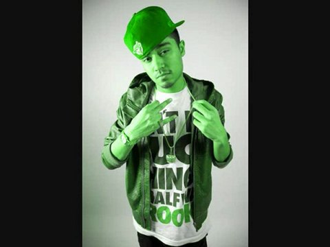 AAJA SONIYE-TrouBleSom featuring Sunny Brown & Fayde Floss