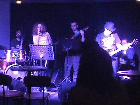 Mavi Kod - Kesha - Tik Tok Cover