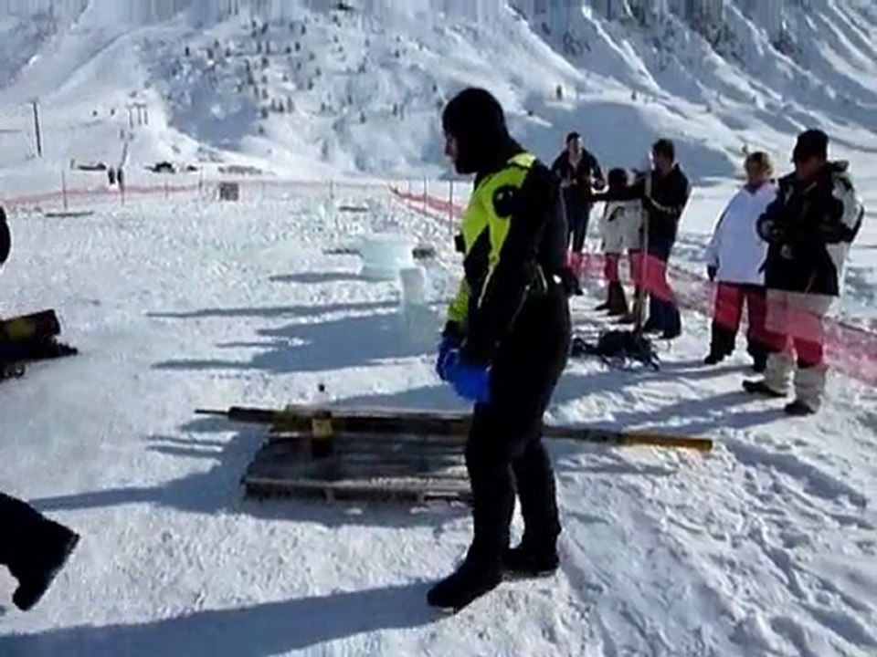 Plongée sous glace à Tignes (janvier 2010)