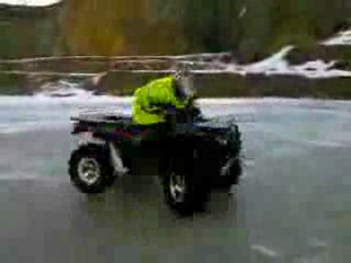 régis fait du quad