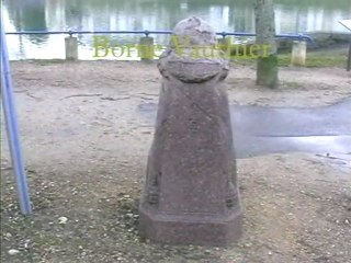 C-V Monuments Chateau