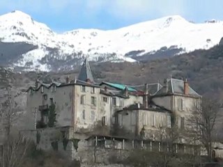 Les Cabannes : château