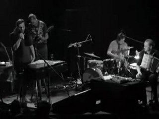 Raz Ohara And The Odd ORchestra - Miracle Live.mov