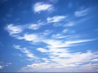 italian music: "l'uomo e la nuvola"