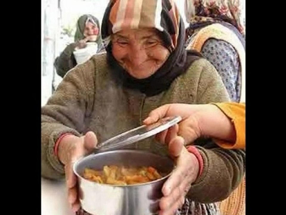 OLAY OLACAK KOLAY OLACAK: SÖZ MÜZİK İLYAS SARIATEŞ