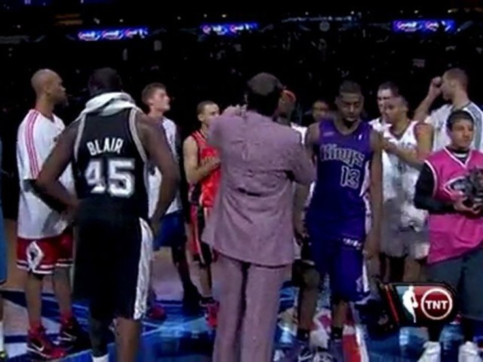 Tyreke Evans who lead the Rookies with 26 points.