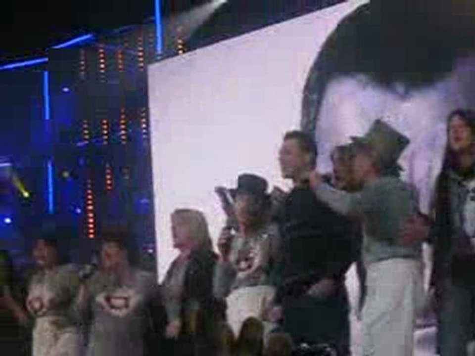 Les Enfoirés 2010 - Hymne Enfoirés