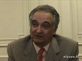 M. Jacques Attali expose les principaux axes de son Rapport