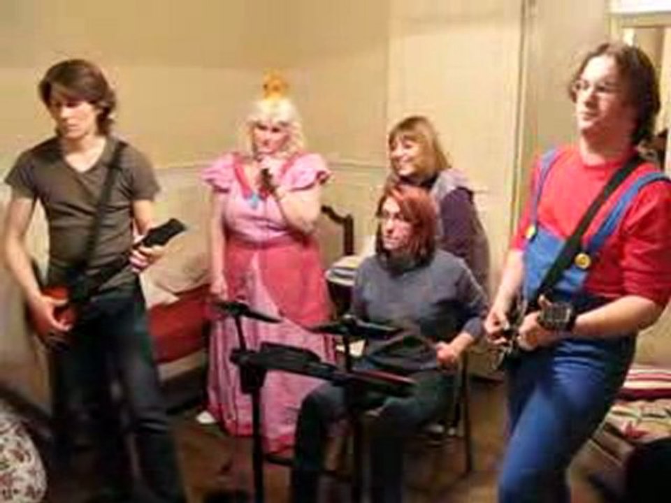 Soirée pendaison crémaillère Band Hero/Guitar Hero. Vidéo 4.