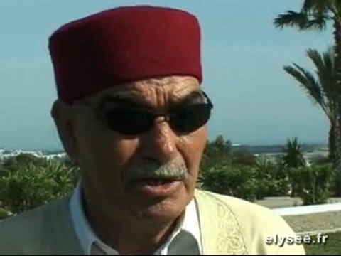 Dépôt de gerbe au cimetière militaire français de Gammarth