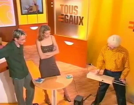 Ondes Martenot et Theremin music instrumentist