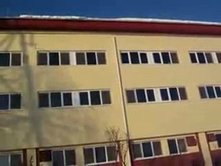 Bonne technique pour deneiger un toit