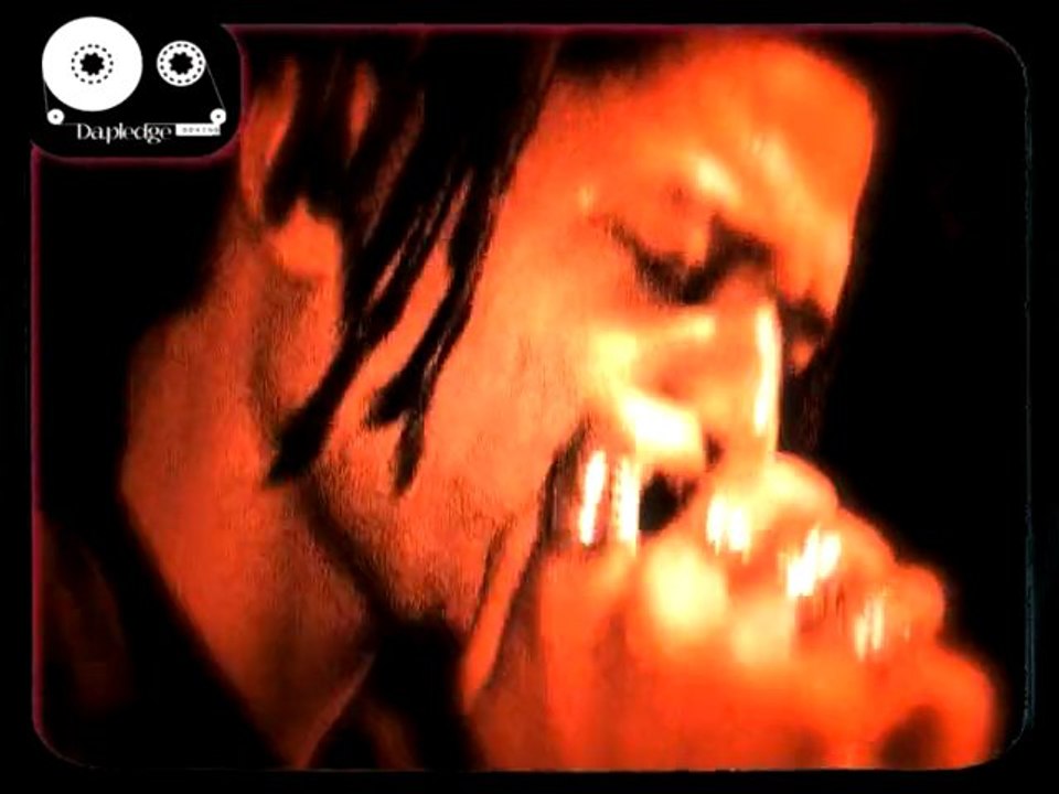 LIVE WYNTON KELLY  STEVENSON