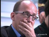 Luc CHATEL répond aux journalistes français et étrangers