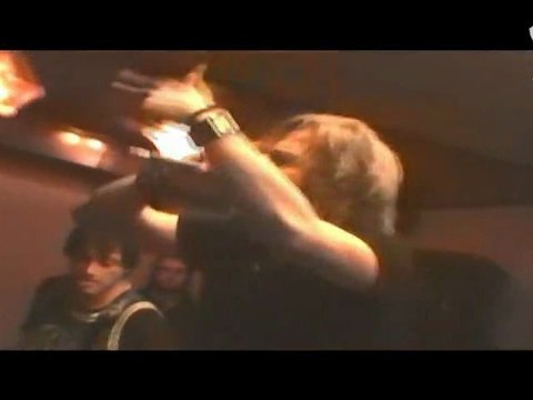 OnE SizE FitS AlL_titre II_MaL ÊtrE