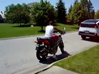 Régis sur une moto