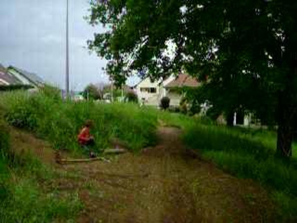 les deux font des bosses