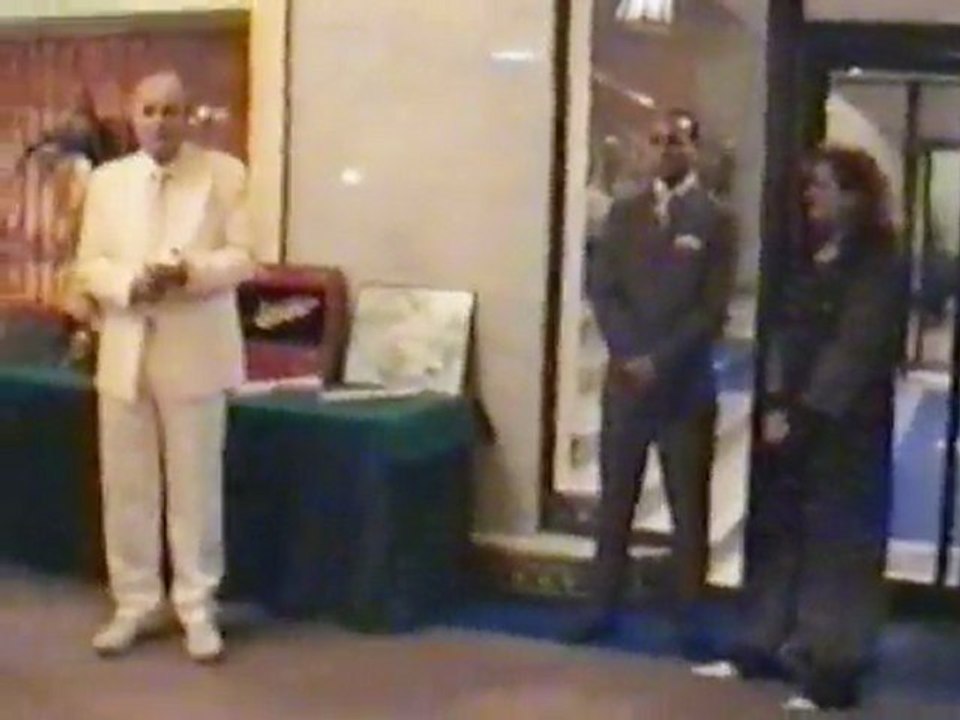 Kenzi Farah 2002 Fédération Internationale Tourisme