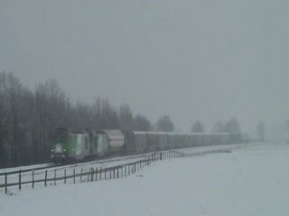 trains dans la neige le  11-02-2010