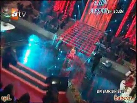 Bir Şarkısın Sen Yok Yok Berna Karagözoğlu