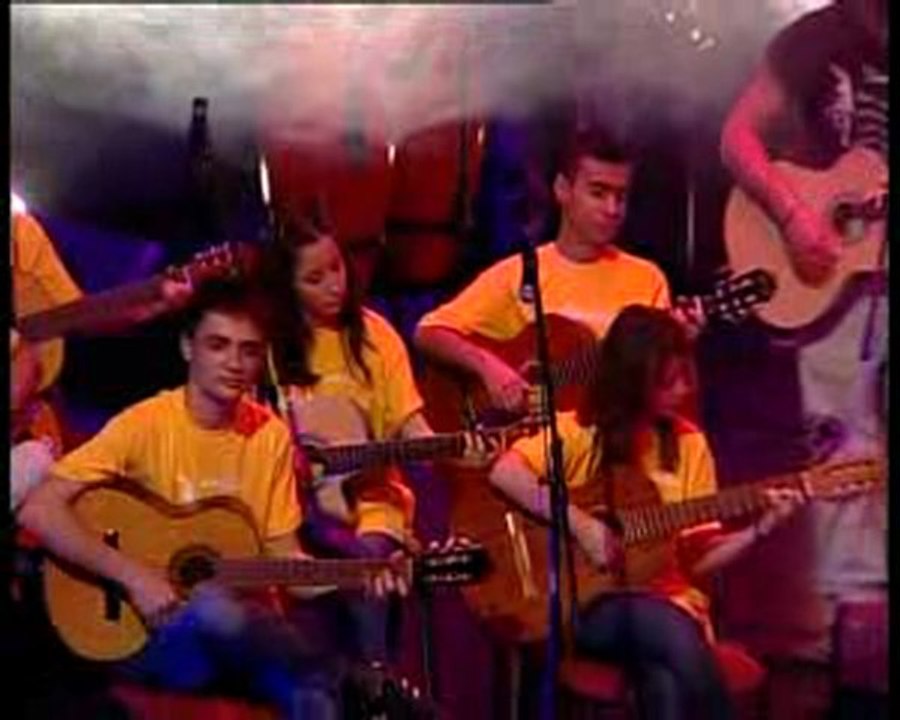 SEVEMEDİM KARA GÖZLÜM